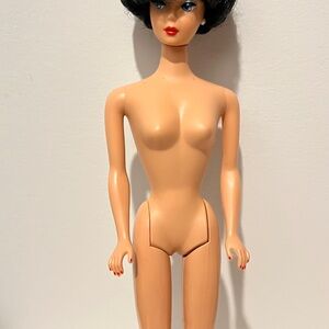 Barbie Brunette Bubblecut-reproduction